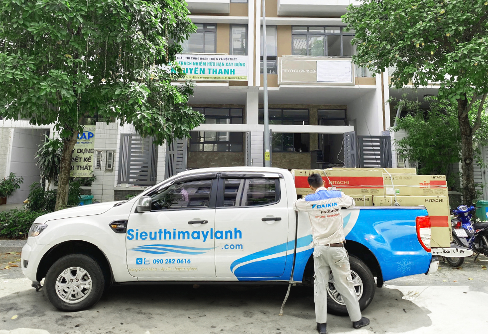 Giao máy lạnh tủ đứng Daikin cho phòng khách biệt thự